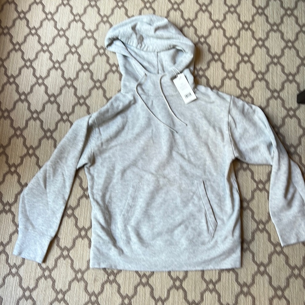 Vince hooded sweatshirt 💯 percent cotton
